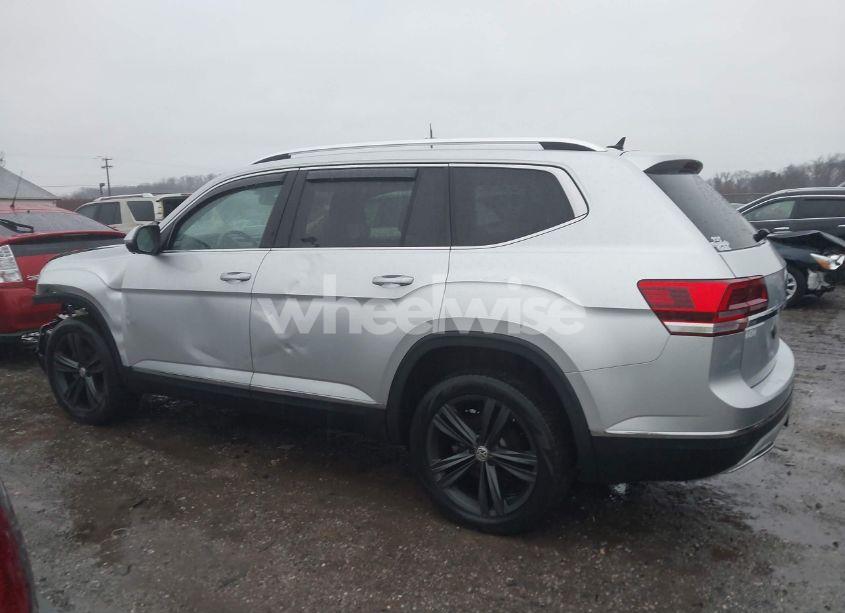 Photo 14 of 2018 Volkswagen Atlas 3.6L V6 SEL PREMIUM (VIN 1V2NR2CA0JC548803)