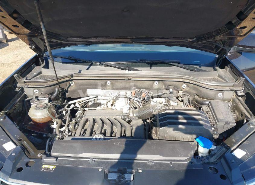 Photo 10 of 2018 Volkswagen Atlas 3.6L V6 SEL PREMIUM (VIN 1V2NR2CA0JC589853)