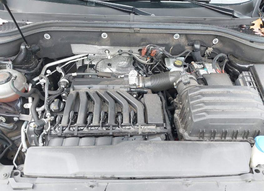 Photo 10 of 2019 Volkswagen Atlas 3.6L V6 SEL PREMIUM (VIN 1V2NR2CA0KC545238)