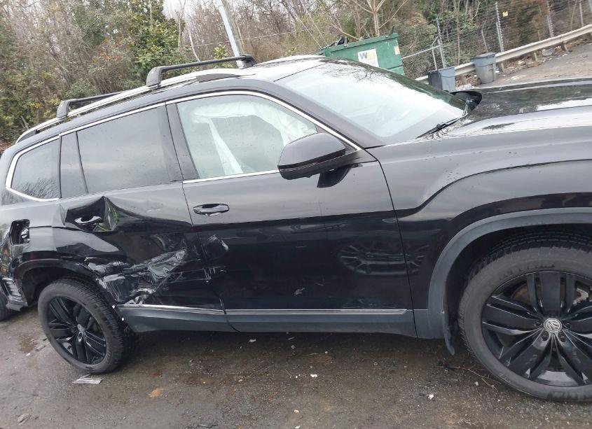 Photo 13 of 2019 Volkswagen Atlas 3.6L V6 SEL PREMIUM (VIN 1V2NR2CA0KC545238)