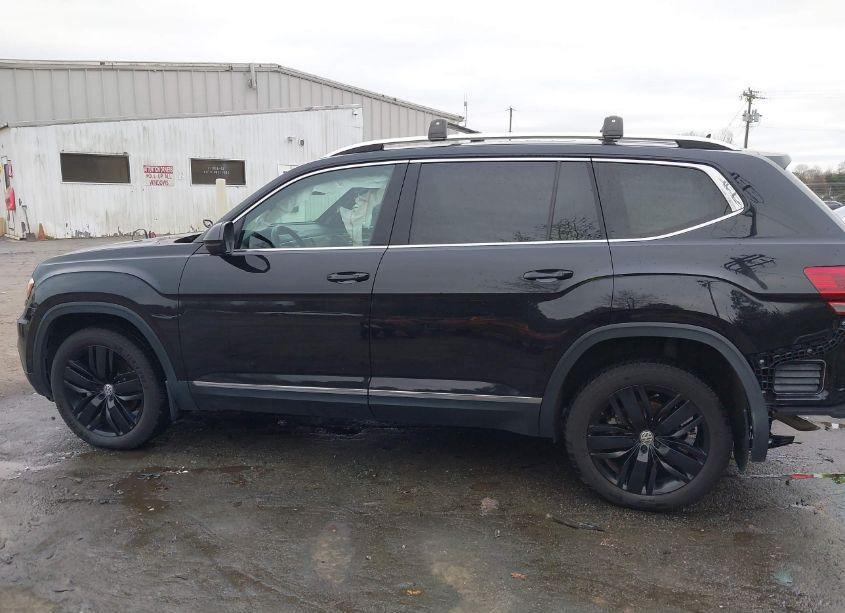 Photo 14 of 2019 Volkswagen Atlas 3.6L V6 SEL PREMIUM (VIN 1V2NR2CA0KC545238)