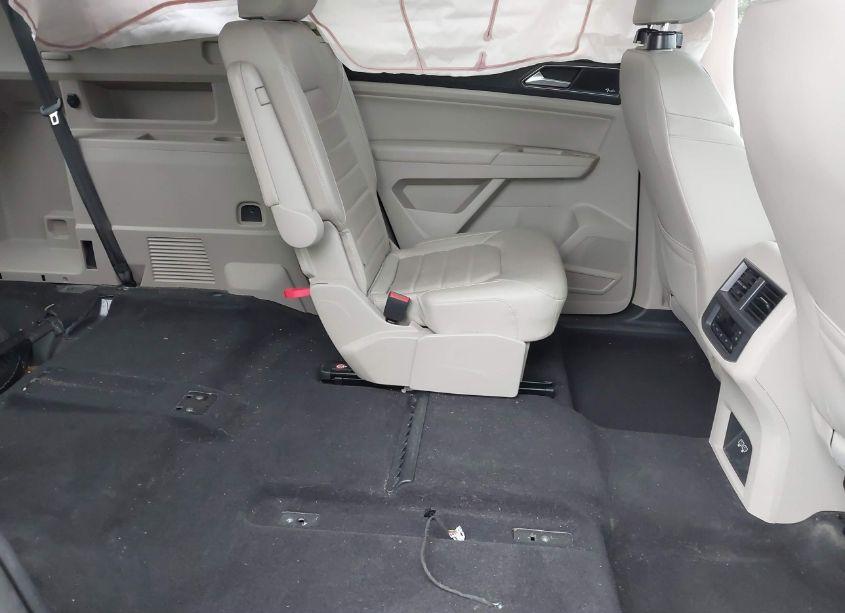 Photo 8 of 2019 Volkswagen Atlas 3.6L V6 SEL PREMIUM (VIN 1V2NR2CA0KC545238)