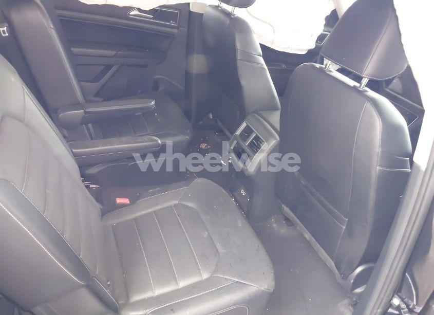 Photo 8 of 2019 Volkswagen Atlas 3.6L V6 SEL PREMIUM (VIN 1V2NR2CA1KC621596)