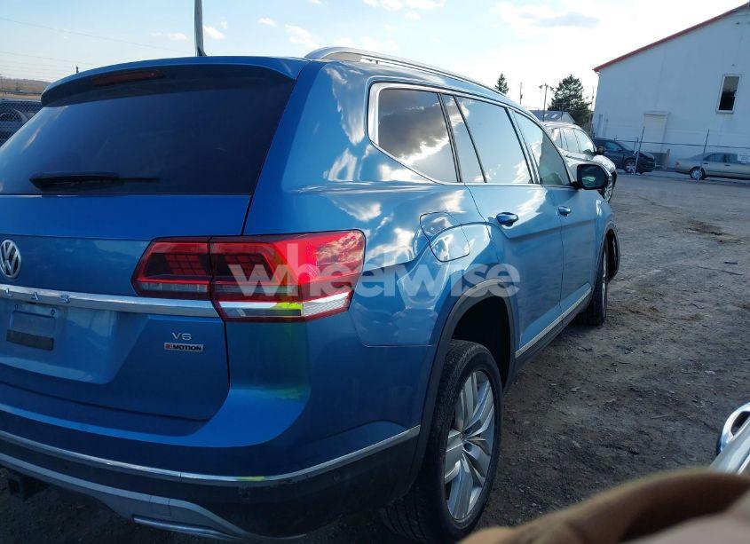 Photo 4 of 2019 Volkswagen Atlas 3.6L V6 SEL PREMIUM (VIN 1V2NR2CA2KC501886)