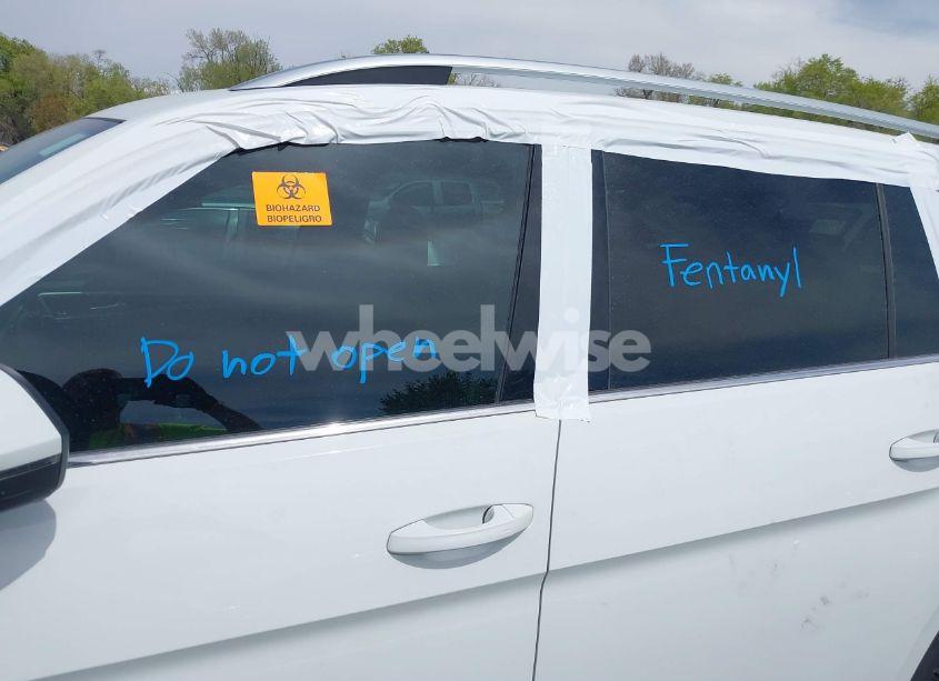 Photo 12 of 2019 Volkswagen Atlas 3.6L V6 SEL PREMIUM (VIN 1V2NR2CA2KC530661)