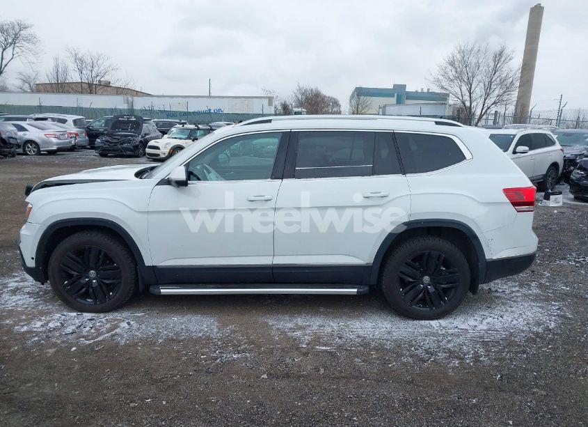 Photo 14 of 2019 Volkswagen Atlas 3.6L V6 SEL PREMIUM (VIN 1V2NR2CA2KC624152)