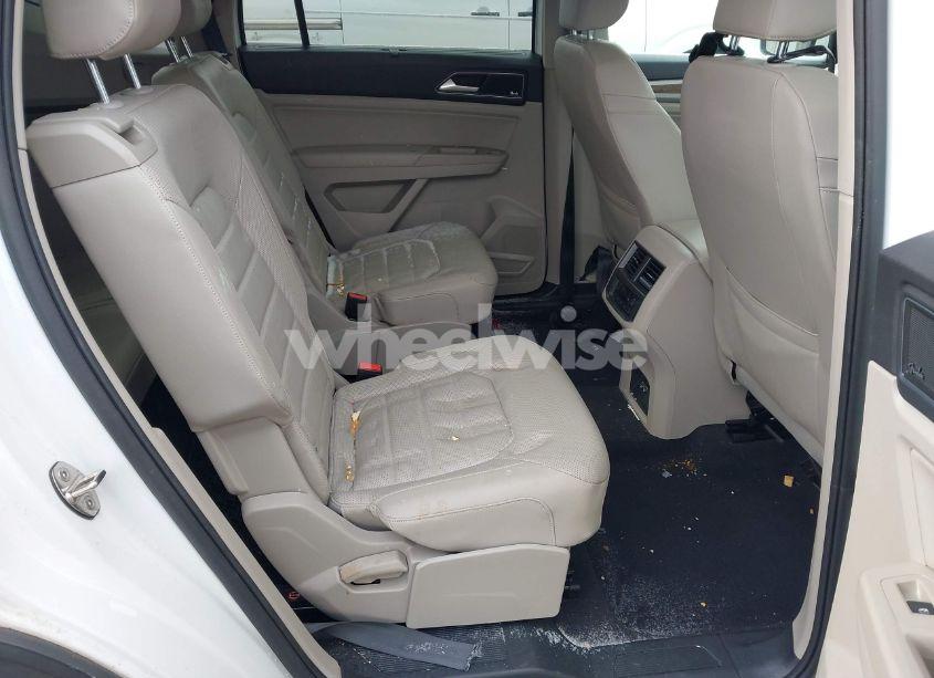 Photo 8 of 2019 Volkswagen Atlas 3.6L V6 SEL PREMIUM (VIN 1V2NR2CA2KC624152)