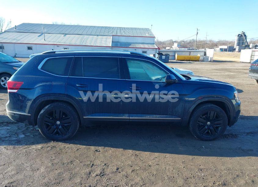Photo 13 of 2019 Volkswagen Atlas 3.6L V6 SEL PREMIUM (VIN 1V2NR2CA3KC541913)