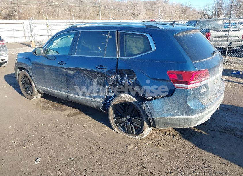 Photo 3 of 2019 Volkswagen Atlas 3.6L V6 SEL PREMIUM (VIN 1V2NR2CA3KC541913)