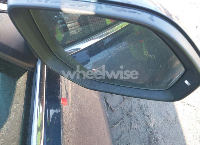 Photo 5 of 2019 Volkswagen Atlas 3.6L V6 SEL PREMIUM (VIN 1V2NR2CA3KC541913)