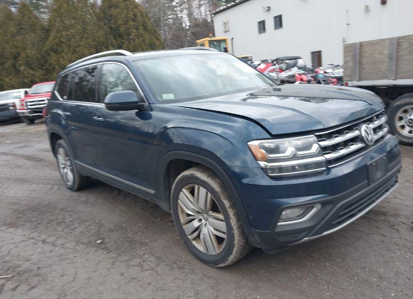 2018 Volkswagen Atlas 3.6L V6 SEL PREMIUM (VIN 1V2NR2CA4JC550568) main photo