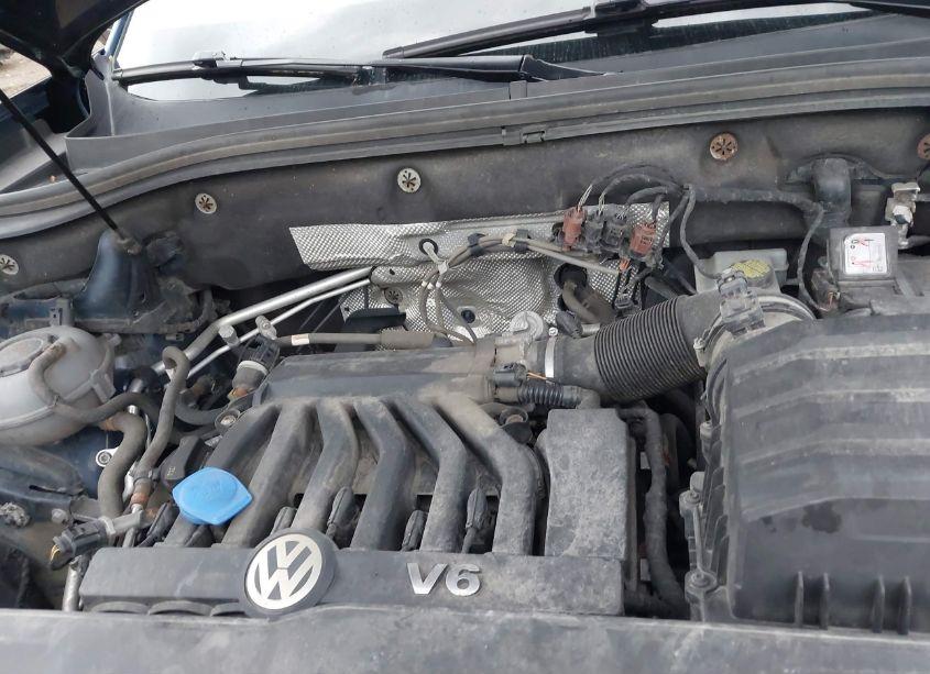 Photo 10 of 2018 Volkswagen Atlas 3.6L V6 SEL PREMIUM (VIN 1V2NR2CA4JC550568)