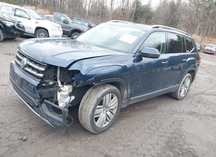 Photo 2 of 2018 Volkswagen Atlas 3.6L V6 SEL PREMIUM (VIN 1V2NR2CA4JC550568)