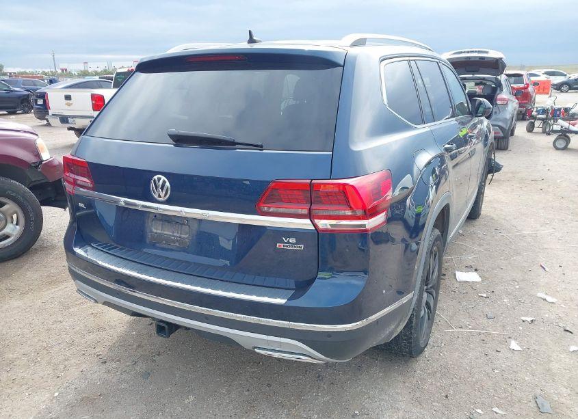 Photo 4 of 2019 Volkswagen Atlas 3.6L V6 SEL PREMIUM (VIN 1V2NR2CA5KC604042)