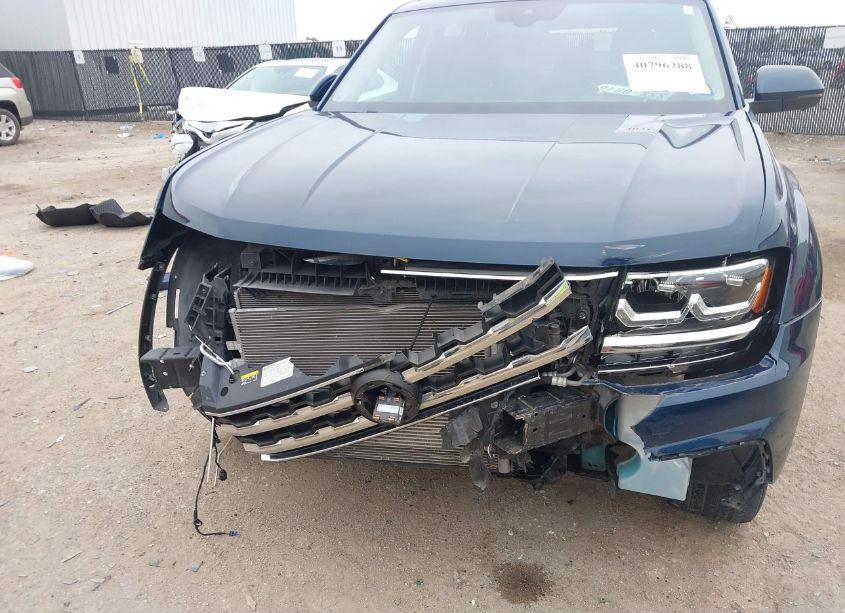 Photo 6 of 2019 Volkswagen Atlas 3.6L V6 SEL PREMIUM (VIN 1V2NR2CA5KC604042)