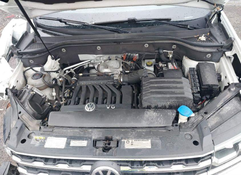 Photo 10 of 2018 Volkswagen Atlas 3.6L V6 SEL PREMIUM (VIN 1V2NR2CA7JC534185)