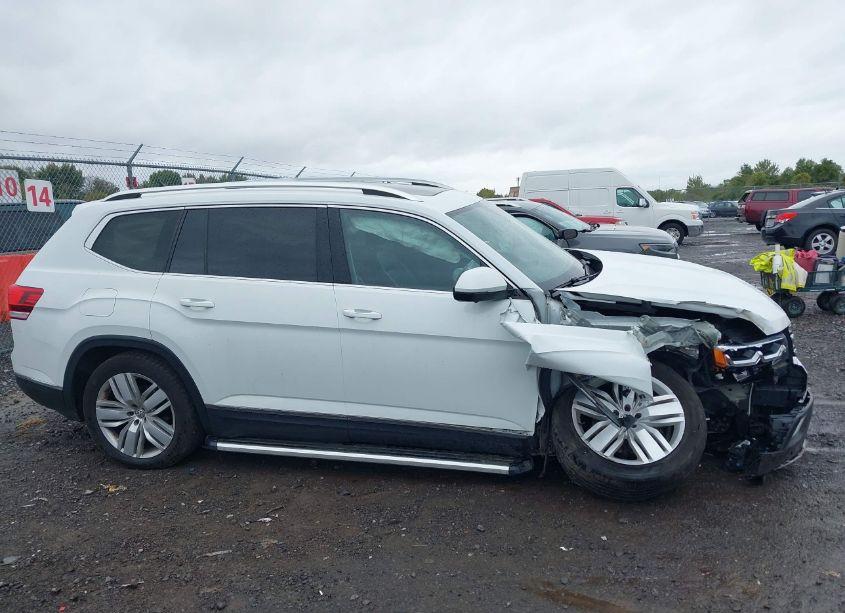 Photo 13 of 2018 Volkswagen Atlas 3.6L V6 SEL PREMIUM (VIN 1V2NR2CA7JC534185)