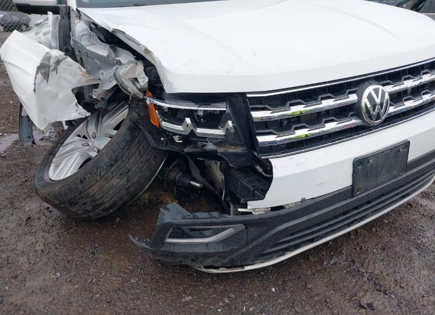Photo 17 of 2018 Volkswagen Atlas 3.6L V6 SEL PREMIUM (VIN 1V2NR2CA7JC534185)