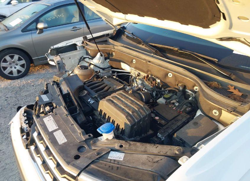 Photo 10 of 2019 Volkswagen Atlas 3.6L V6 SEL PREMIUM (VIN 1V2NR2CA7KC620744)