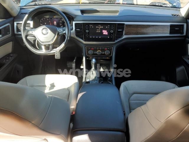 2018 VOLKSWAGEN ATLAS SEL PREMIUM (VIN 1V2NR2CA8JC549682) main photo