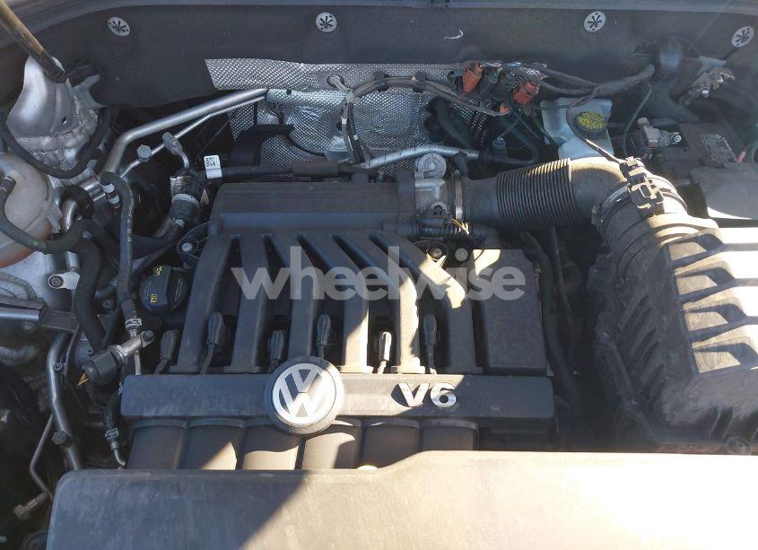 Photo 10 of 2018 Volkswagen Atlas 3.6L V6 SEL PREMIUM (VIN 1V2NR2CA9JC503746)