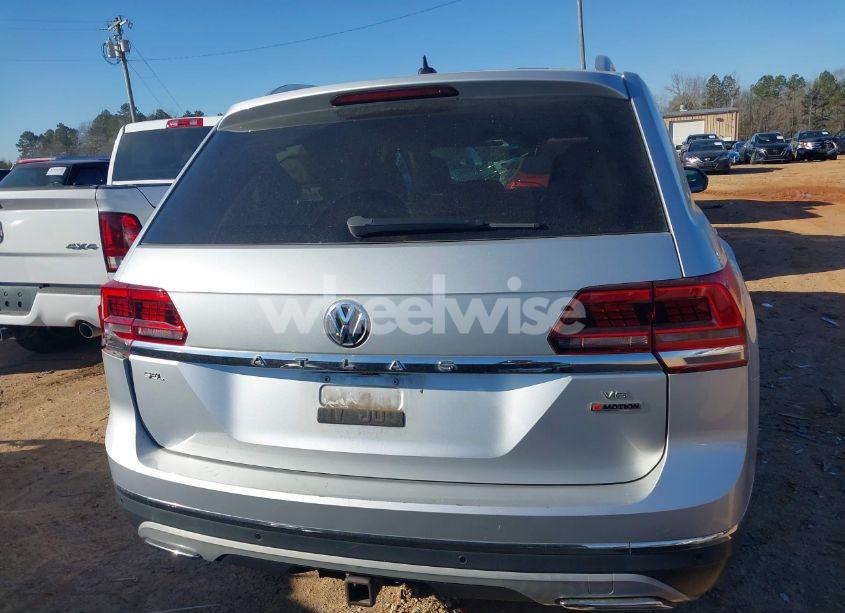 Photo 16 of 2018 Volkswagen Atlas 3.6L V6 SEL PREMIUM (VIN 1V2NR2CA9JC503746)