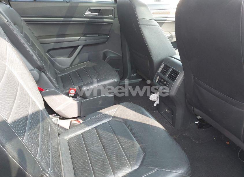 Photo 8 of 2018 Volkswagen Atlas 3.6L V6 SEL PREMIUM (VIN 1V2NR2CA9JC563980)