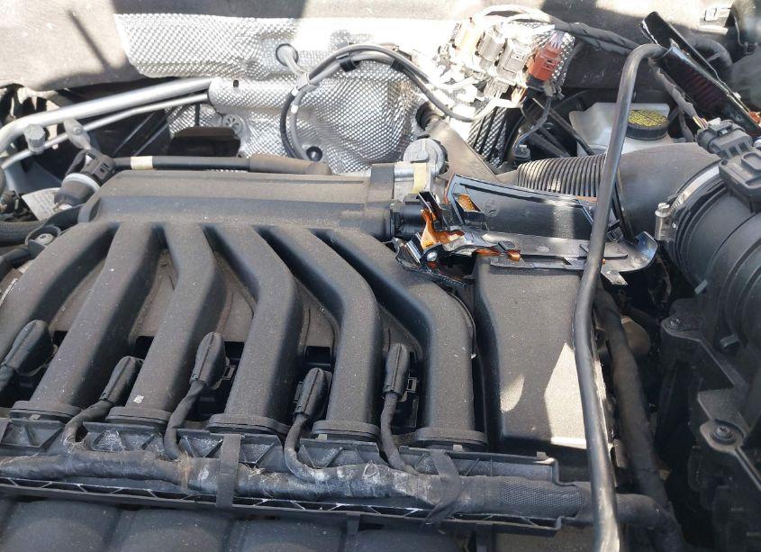 Photo 10 of 2018 Volkswagen Atlas 3.6L V6 SEL PREMIUM (VIN 1V2NR2CAXJC579248)