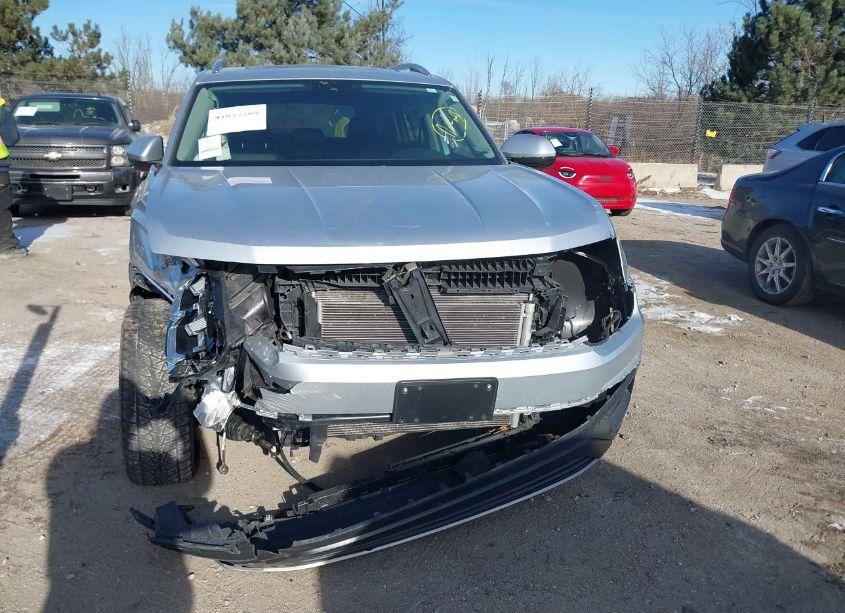 Photo 12 of 2018 Volkswagen Atlas 3.6L V6 SEL PREMIUM (VIN 1V2NR2CAXJC579248)