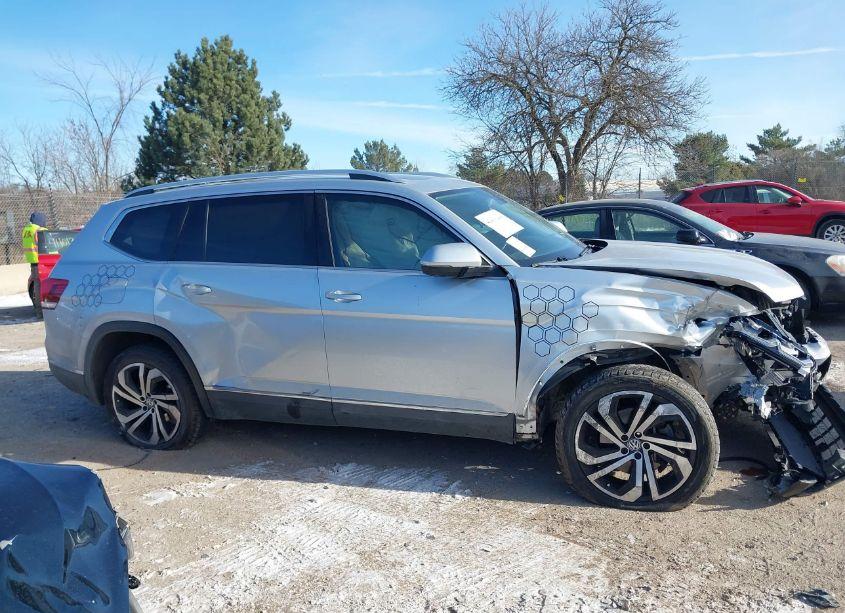 Photo 13 of 2018 Volkswagen Atlas 3.6L V6 SEL PREMIUM (VIN 1V2NR2CAXJC579248)