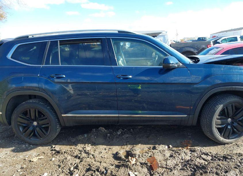 Photo 13 of 2019 Volkswagen Atlas 3.6L V6 SEL PREMIUM (VIN 1V2NR2CAXKC576013)