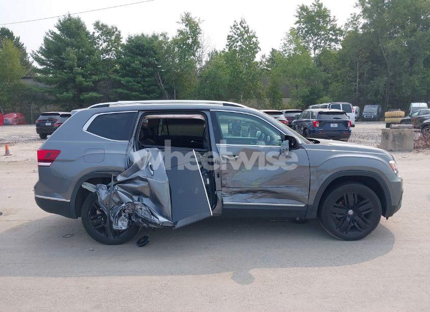 Photo 14 of 2019 Volkswagen Atlas 3.6L V6 SEL PREMIUM (VIN 1V2NR2CAXKC613643)
