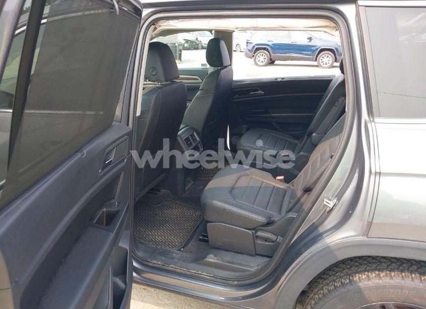 Photo 8 of 2019 Volkswagen Atlas 3.6L V6 SEL PREMIUM (VIN 1V2NR2CAXKC613643)