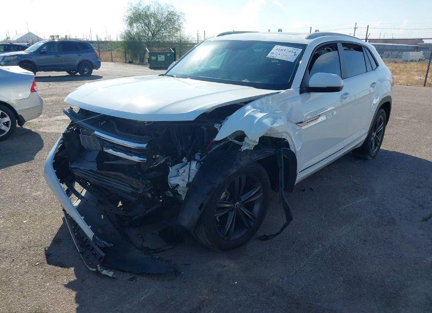 Photo 2 of 2021 Volkswagen Atlas CROSS SPORT 3.6L V6 SE W/TECHNOLOGY R-LINE (VIN 1V2PE2CA1MC202476)