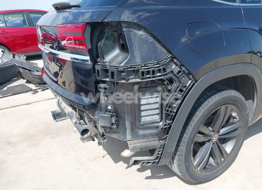 Photo 21 of 2021 Volkswagen Atlas CROSS SPORT 3.6L V6 SE W/TECHNOLOGY R-LINE (VIN 1V2PE2CA3MC227881)