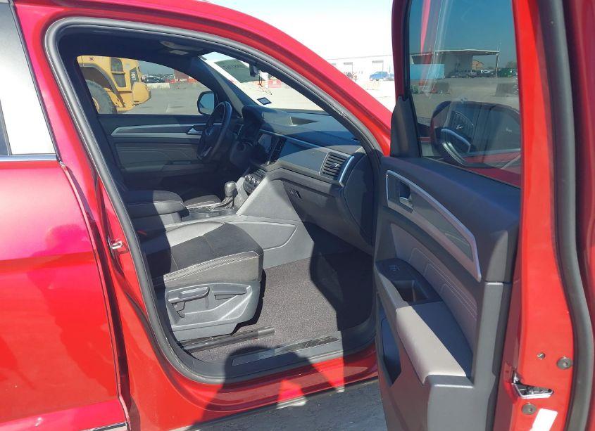 Photo 5 of 2021 Volkswagen Atlas CROSS SPORT 3.6L V6 SE W/TECHNOLOGY R-LINE (VIN 1V2PE2CA7MC219542)