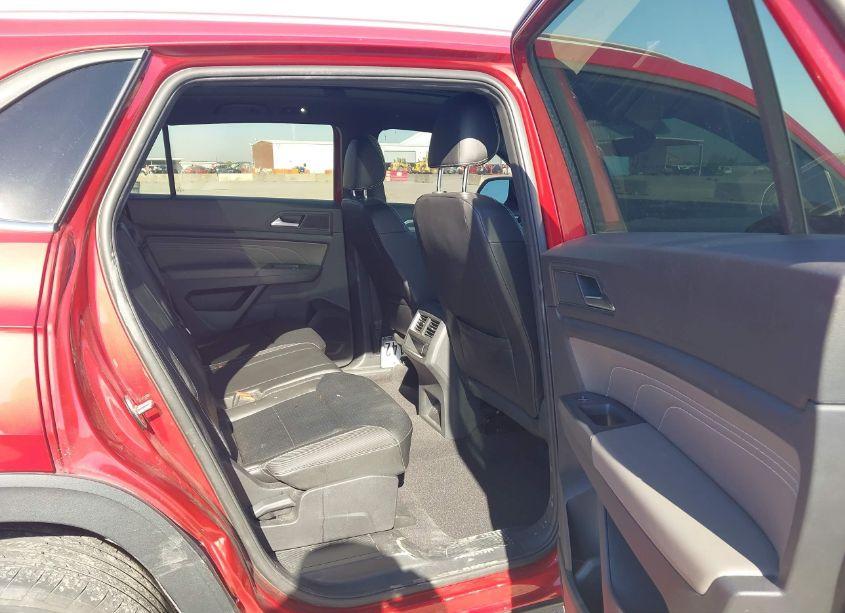 Photo 8 of 2021 Volkswagen Atlas CROSS SPORT 3.6L V6 SE W/TECHNOLOGY R-LINE (VIN 1V2PE2CA7MC219542)