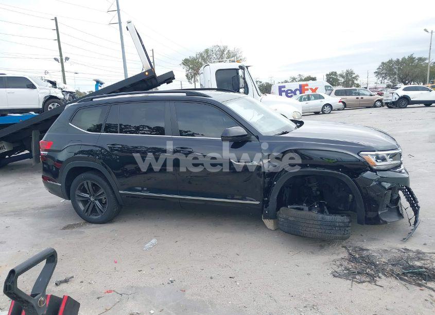 Photo 13 of 2021 Volkswagen Atlas 3.6L V6 SE W/TECHNOLOGY R-LINE (VIN 1V2PR2CA3MC588158)