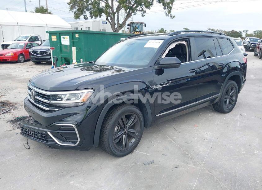 Photo 2 of 2021 Volkswagen Atlas 3.6L V6 SE W/TECHNOLOGY R-LINE (VIN 1V2PR2CA3MC588158)