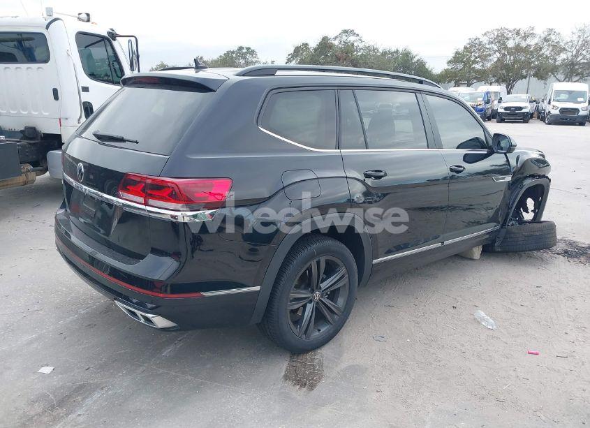 Photo 4 of 2021 Volkswagen Atlas 3.6L V6 SE W/TECHNOLOGY R-LINE (VIN 1V2PR2CA3MC588158)