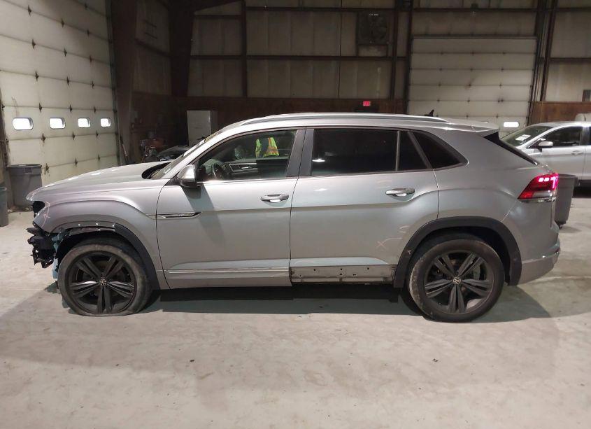 Photo 15 of 2021 Volkswagen Atlas CROSS SPORT 3.6L V6 SE W/TECHNOLOGY R-LINE (VIN 1V2RE2CA4MC205543)