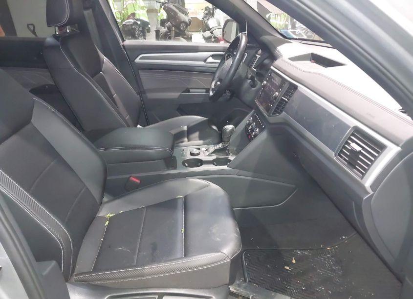 Photo 5 of 2021 Volkswagen Atlas CROSS SPORT 3.6L V6 SE W/TECHNOLOGY R-LINE (VIN 1V2RE2CA4MC205543)