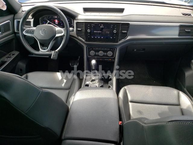 Photo 11 of 2020 VOLKSWAGEN ATLAS CROSS SPORT SEL R-LINE N/A (VIN 1V2RE2CAXLC210440)