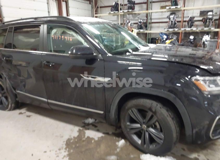Photo 13 of 2021 Volkswagen Atlas 3.6L V6 SE W/TECHNOLOGY R-LINE (VIN 1V2RR2CA0MC525706)