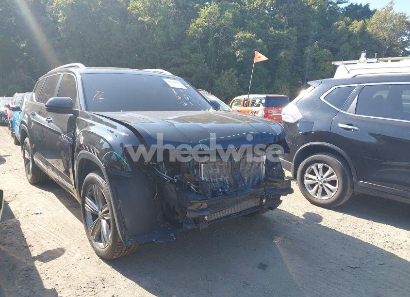 2019 Volkswagen Atlas 3.6L V6 SEL R-LINE (VIN 1V2RR2CA7KC614430) main photo