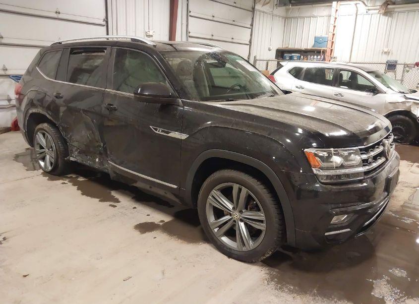 2019 Volkswagen Atlas 3.6L V6 SEL R-LINE (VIN 1V2RR2CA8KC616669) main photo