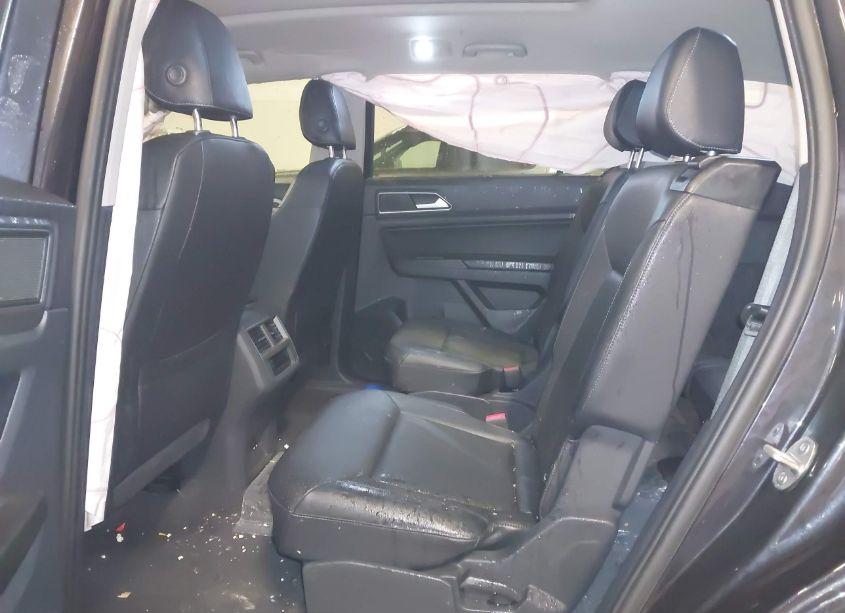 Photo 8 of 2019 Volkswagen Atlas 3.6L V6 SEL R-LINE (VIN 1V2RR2CA8KC616669)