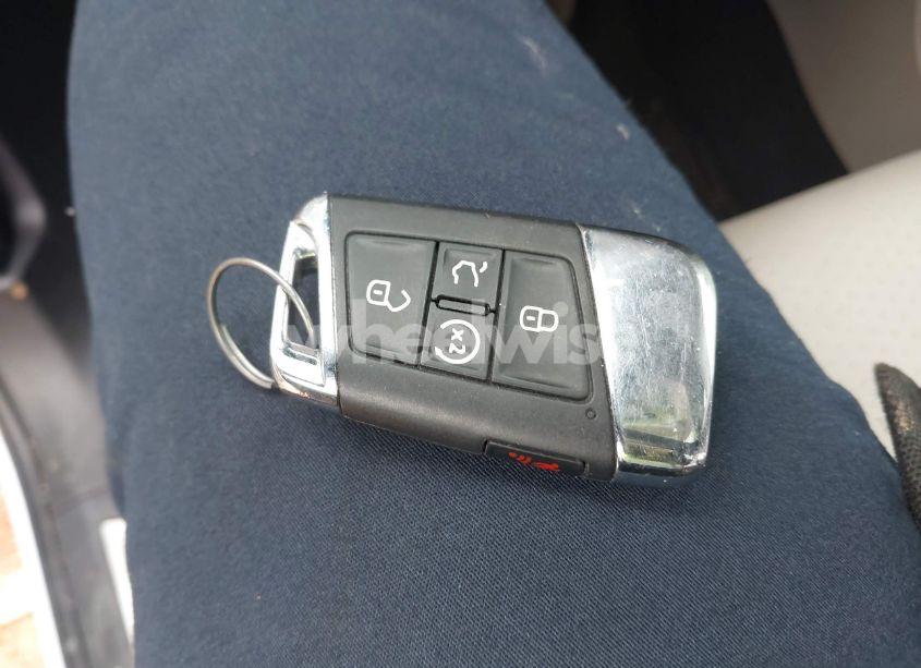 Photo 11 of 2021 Volkswagen Atlas 3.6L V6 SE W/TECHNOLOGY R-LINE (VIN 1V2RR2CA8MC547775)