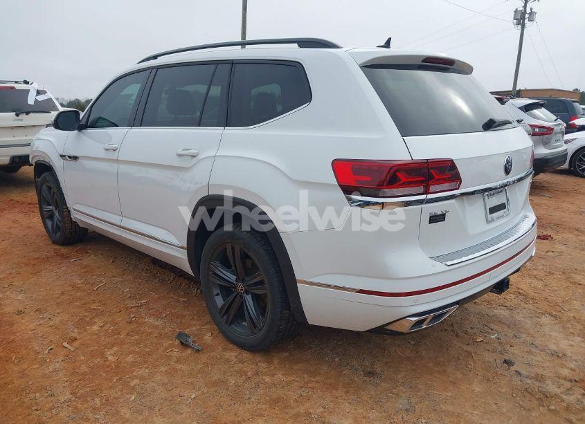 Photo 3 of 2021 Volkswagen Atlas 3.6L V6 SE W/TECHNOLOGY R-LINE (VIN 1V2RR2CA8MC547775)