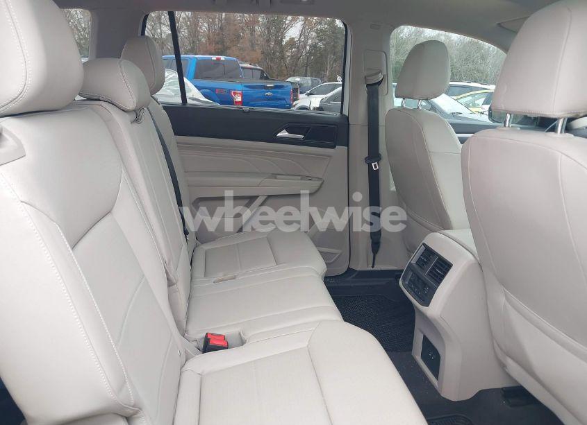 Photo 8 of 2021 Volkswagen Atlas 3.6L V6 SE W/TECHNOLOGY R-LINE (VIN 1V2RR2CA8MC547775)